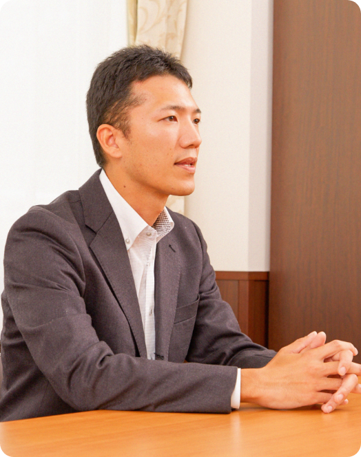 事務員 – 佐藤